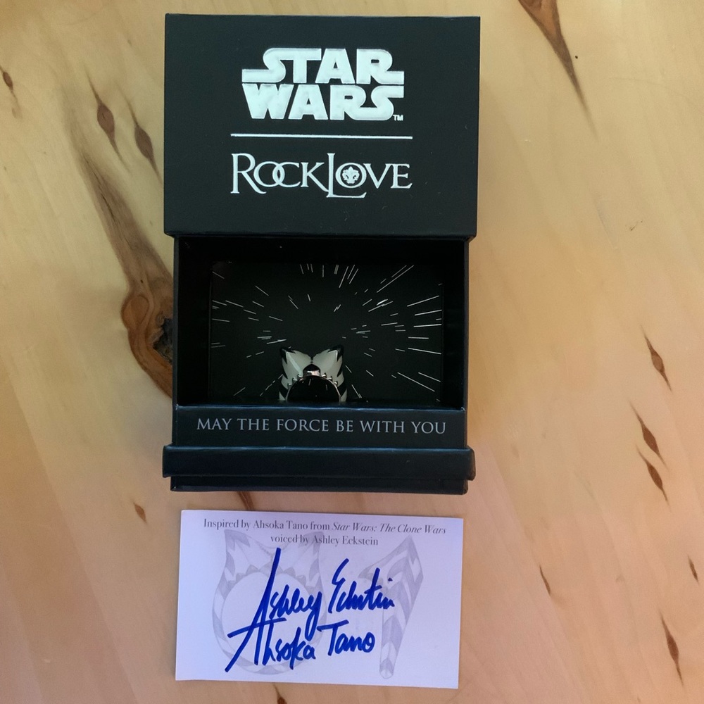 ROCKLOVE AHSOKA TANO RING SIZE 6 NIB SIGNED BY ASHLEY ECKSTEIN STAR WARS